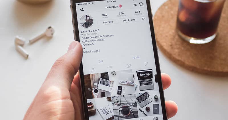 Trendy fashion Instagram profiles