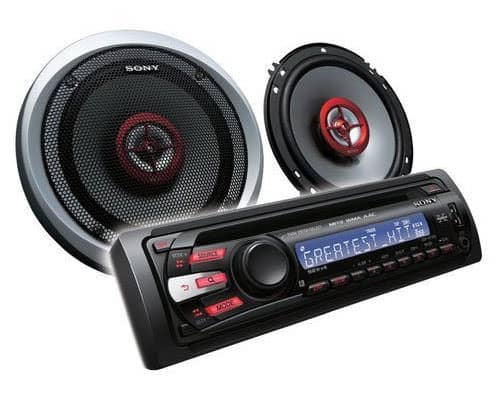 Double deck car music system
