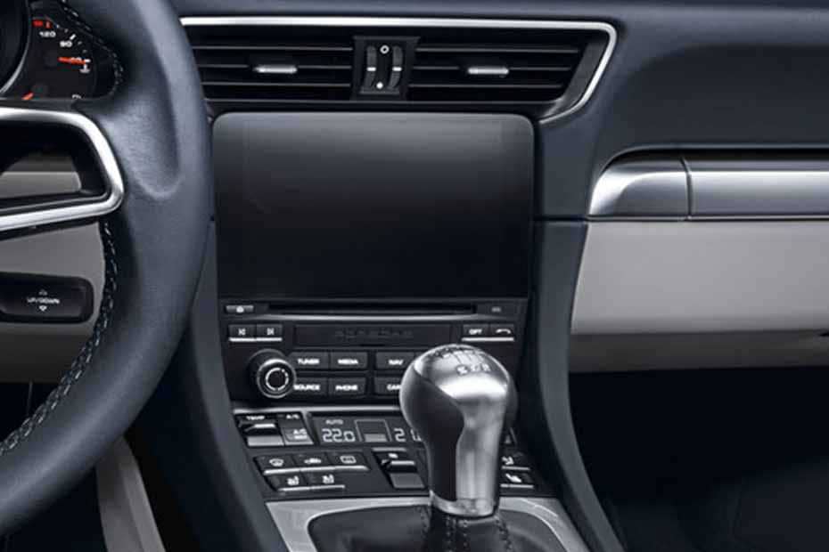 Porsche 911 GTS air conditioning