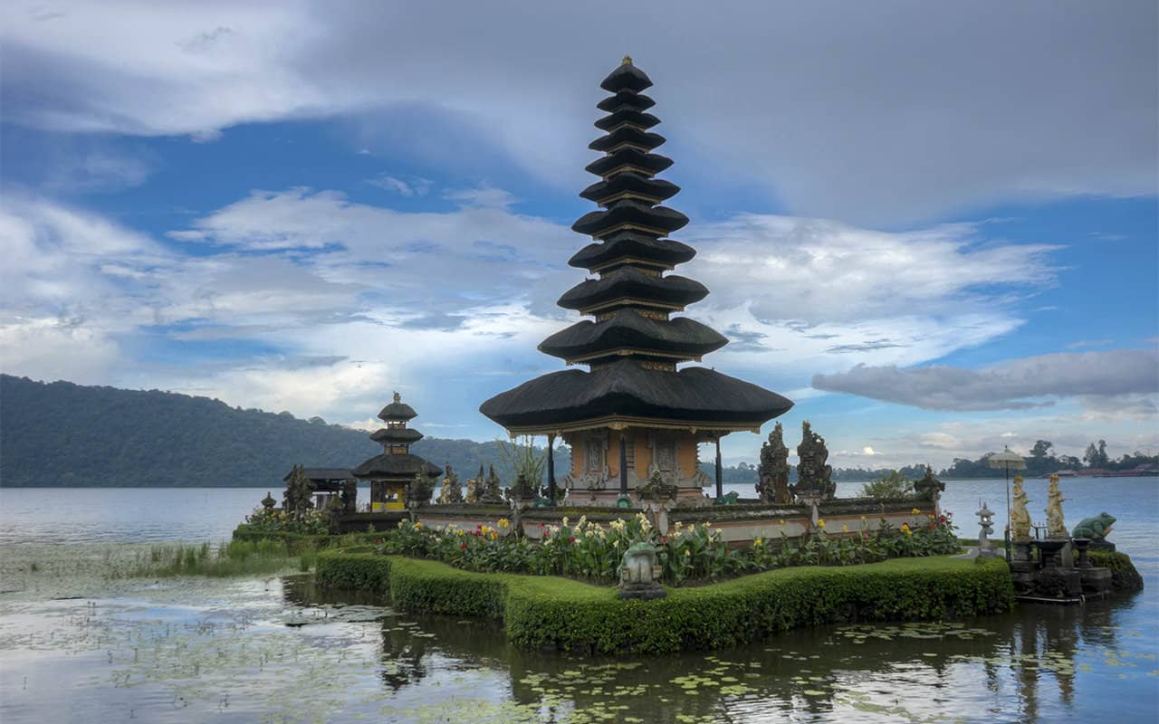 Indonesia holiday package