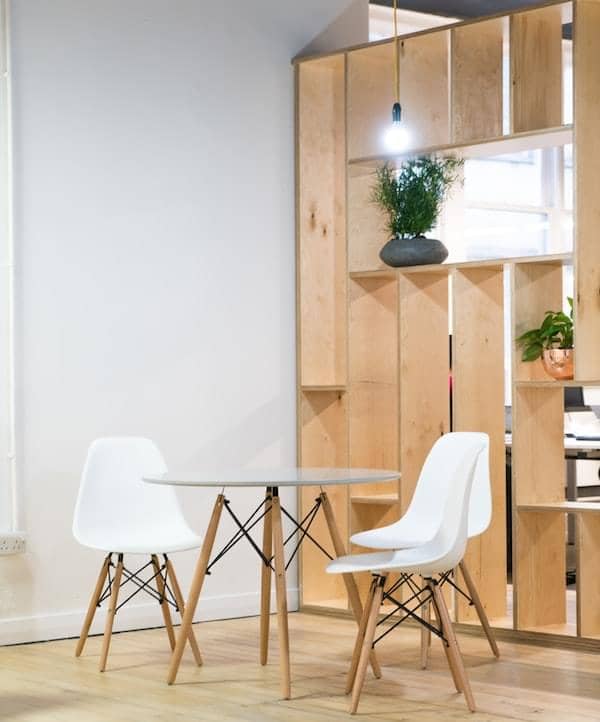 Bordered color cart quantity stepper